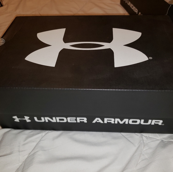 Unde Armour Size 8.5 New in a Box